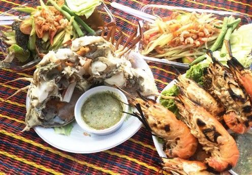 Comer en Ayutthaya